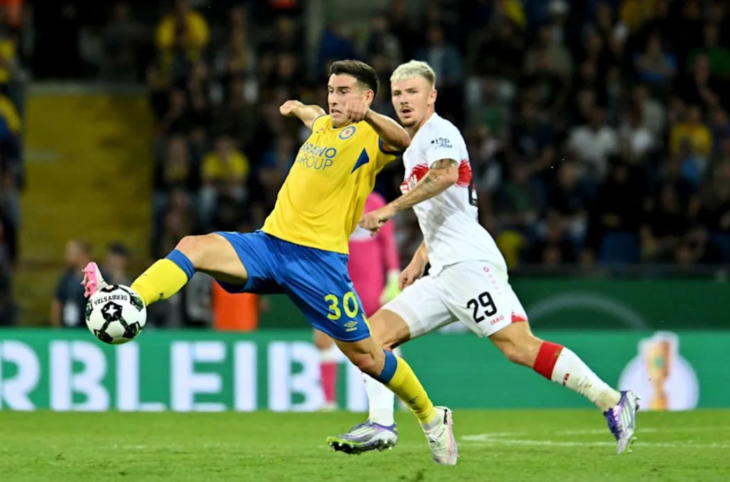 E.Braunschweig vs VfB Stuttgart (01:45 &#8211; 27/08) | Xem lại trận đấu